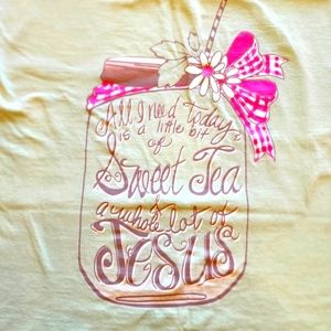 Comfort Colors Womens Graphic Tee Sweet Tea & Jesus Size Medium